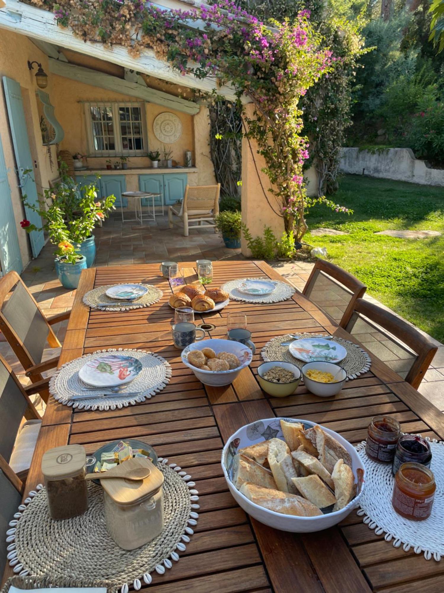 Bed and Breakfast Paradis Provencal Sainte-Maxime Exterior foto